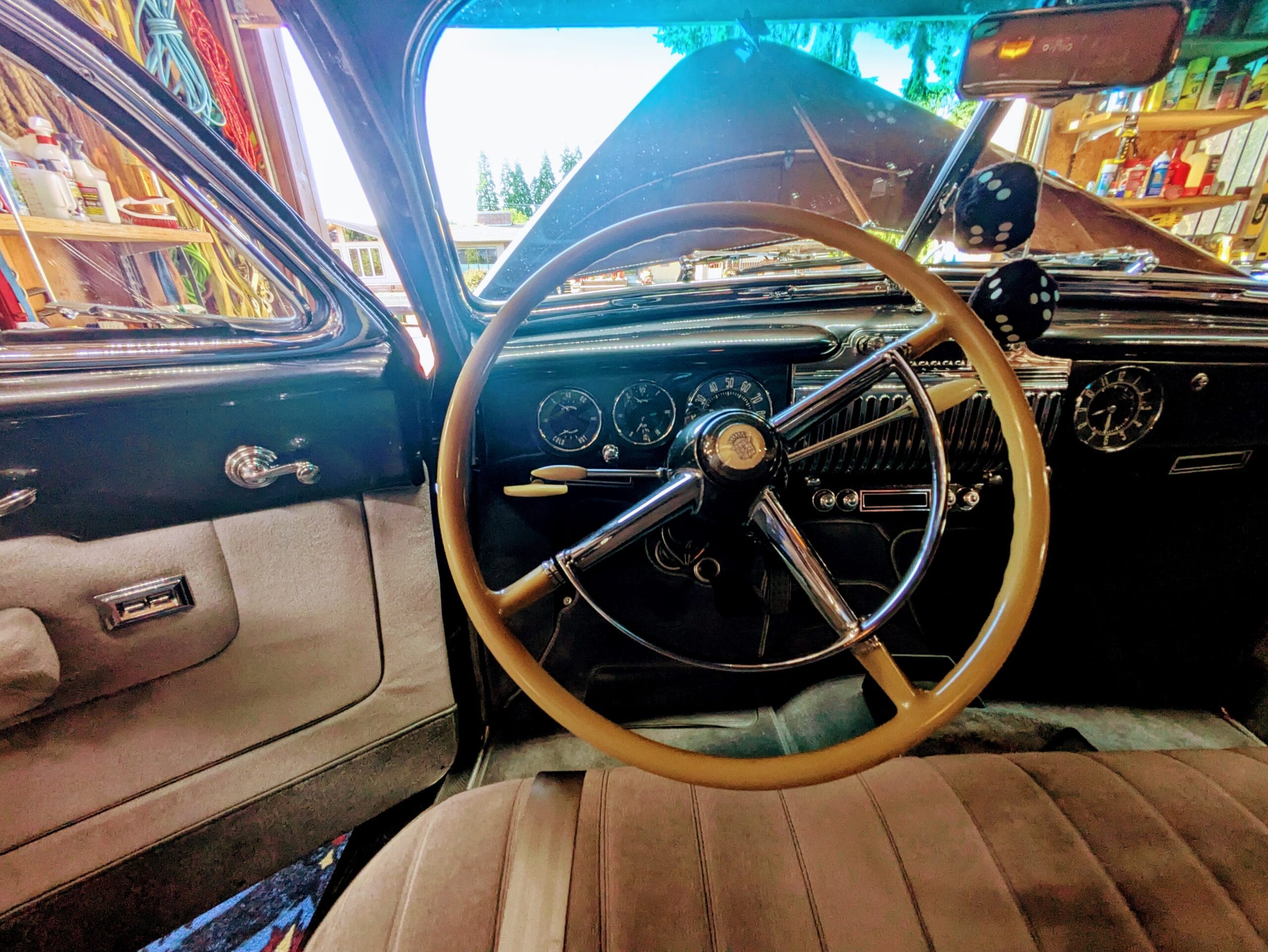 Vintage interior dashboard and switchgear condition check